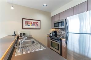 907-732 Cormorant St