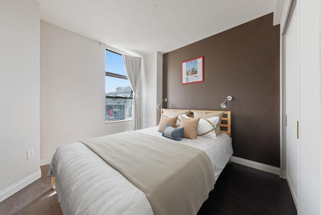 411-1630 W 1st Avenue, Vancouver