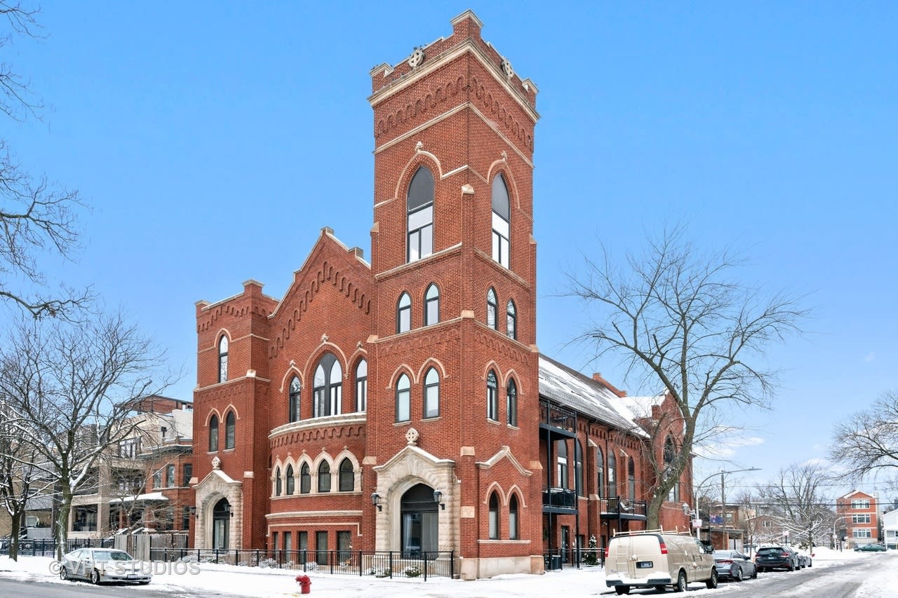 2140 N Richmond  Street, Unit 3