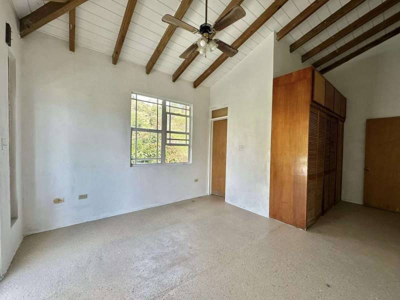 299 Parham Town 4 Bedrooms