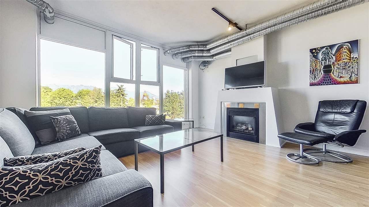 509-27 Alexander St