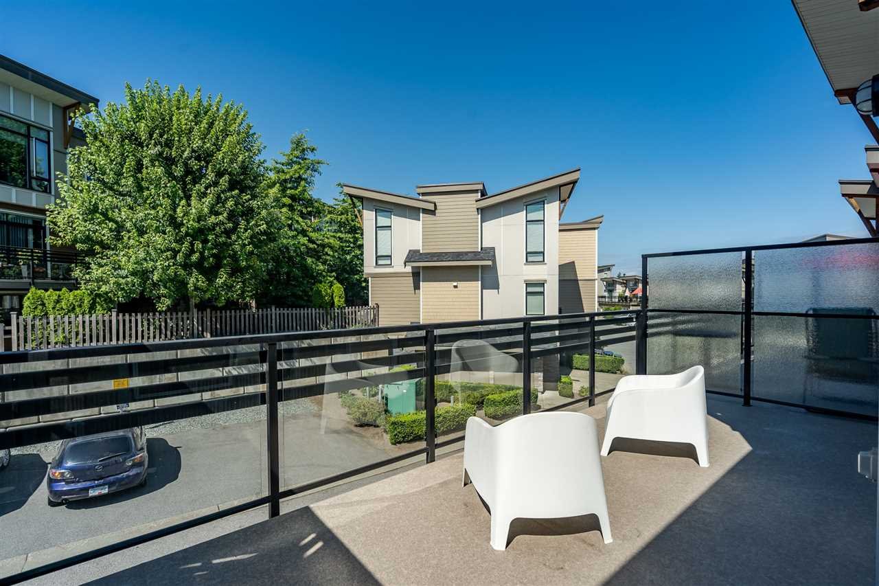 208-9987 E Barnston Dr