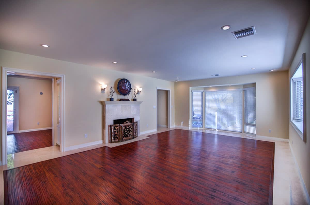 12903 Dickens St Studio City, CA