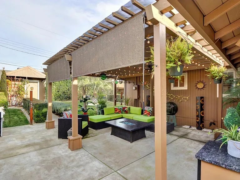 2541 Ganzan Way