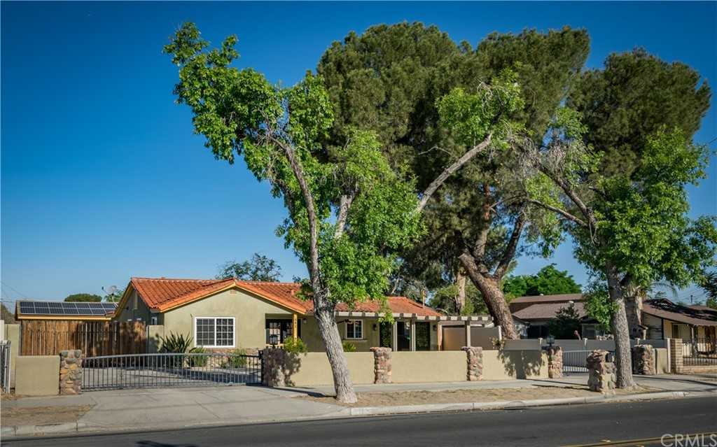 641 S Santa Fe Street