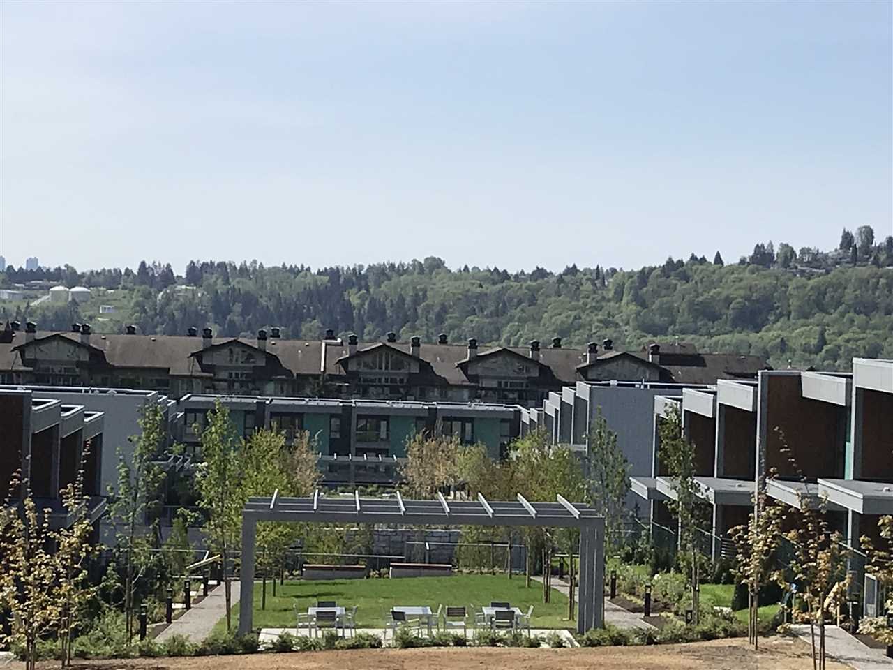 15-3596 Salal Dr
