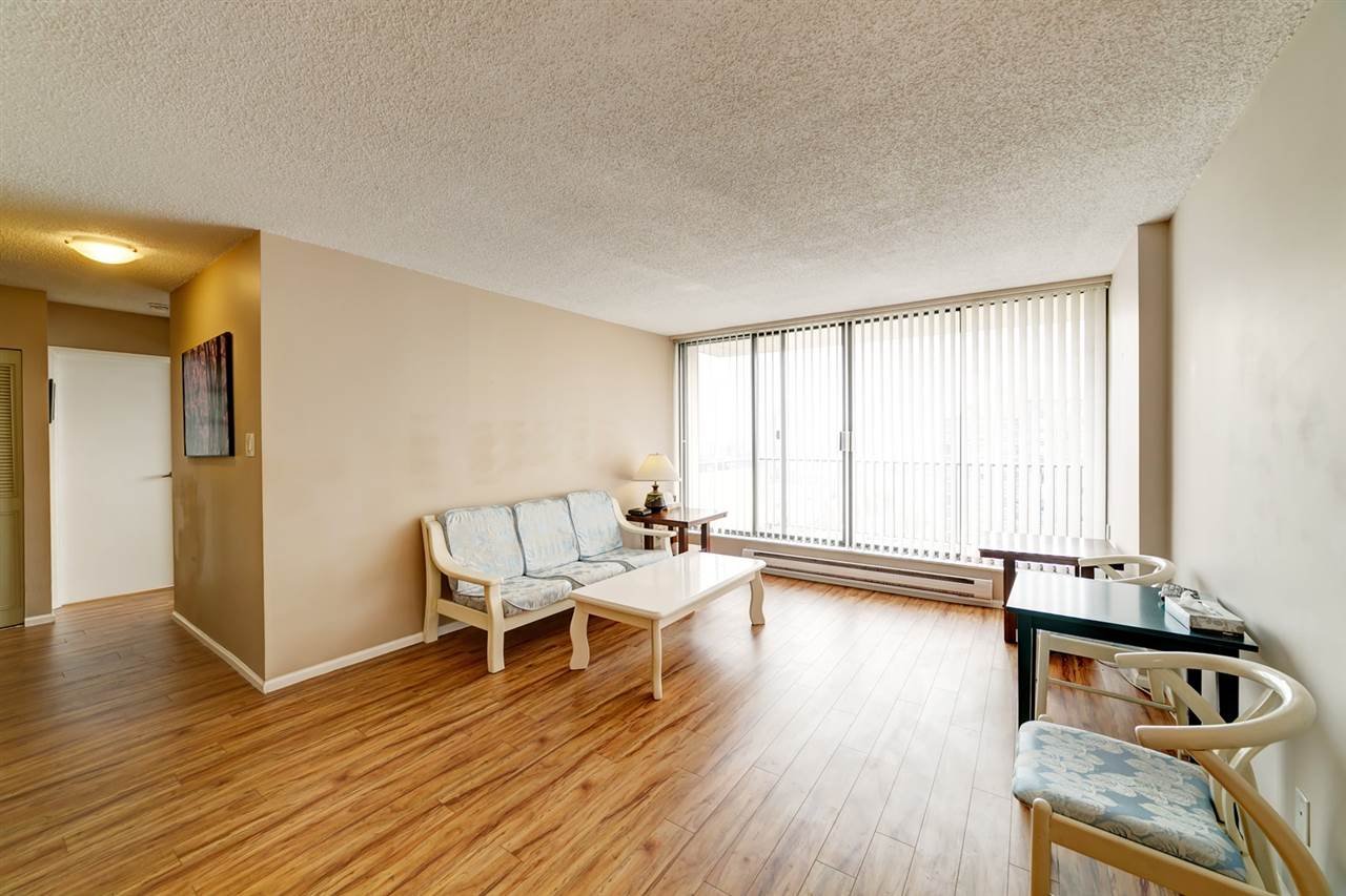1402-7235 Salisbury Ave