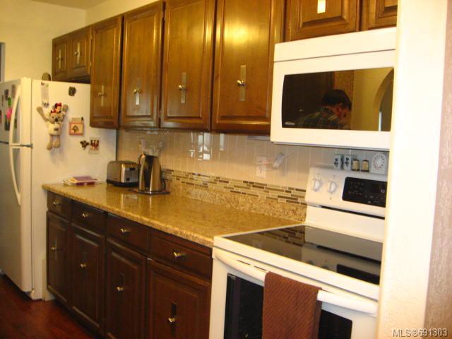 318-1545 Pandora Ave