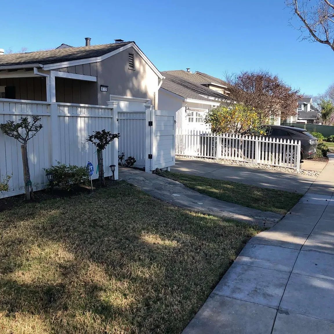632 Vernon Way