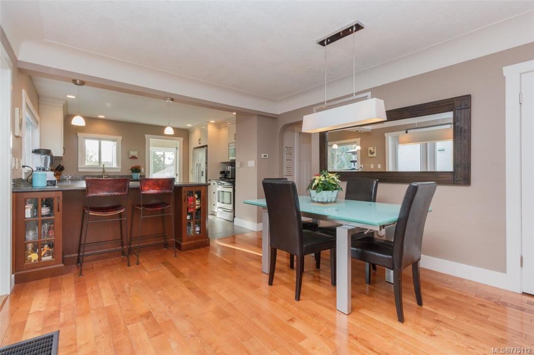 287 View Royal Ave