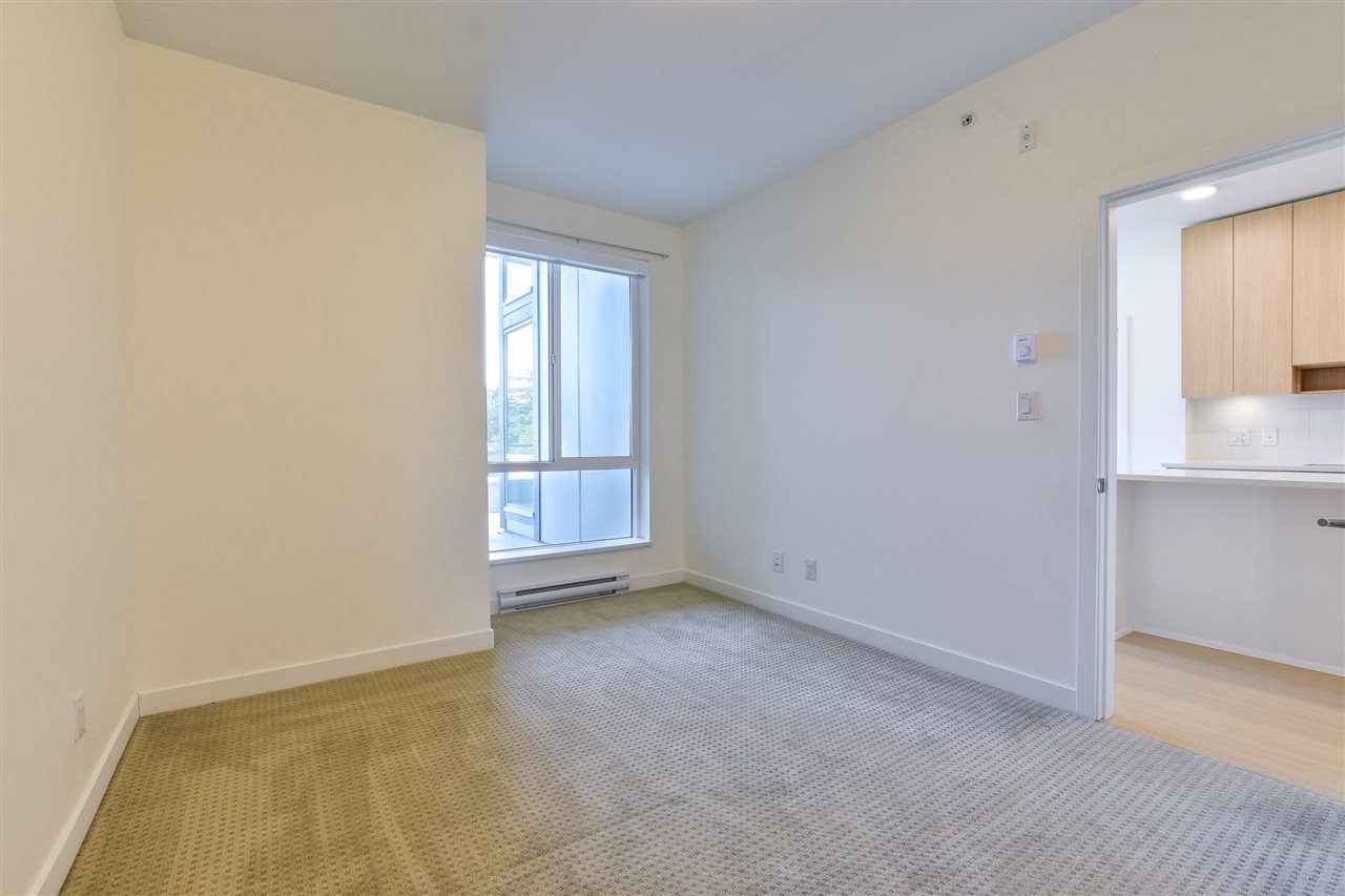 418-5460 Broadway Wy