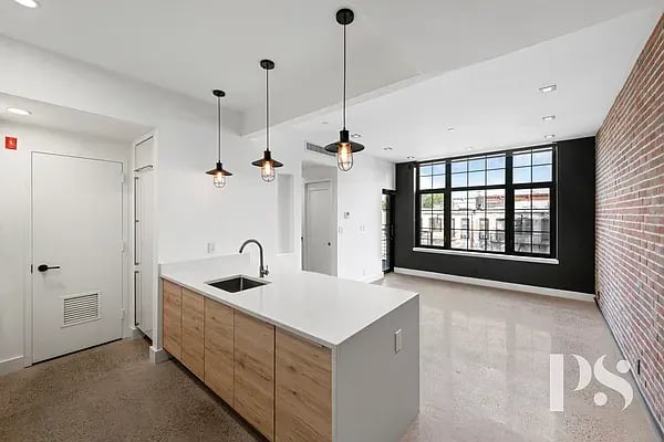 173 Bayard Street Unit: 3R