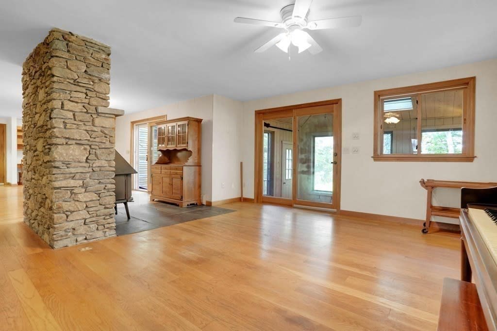798 Long Pond Rd