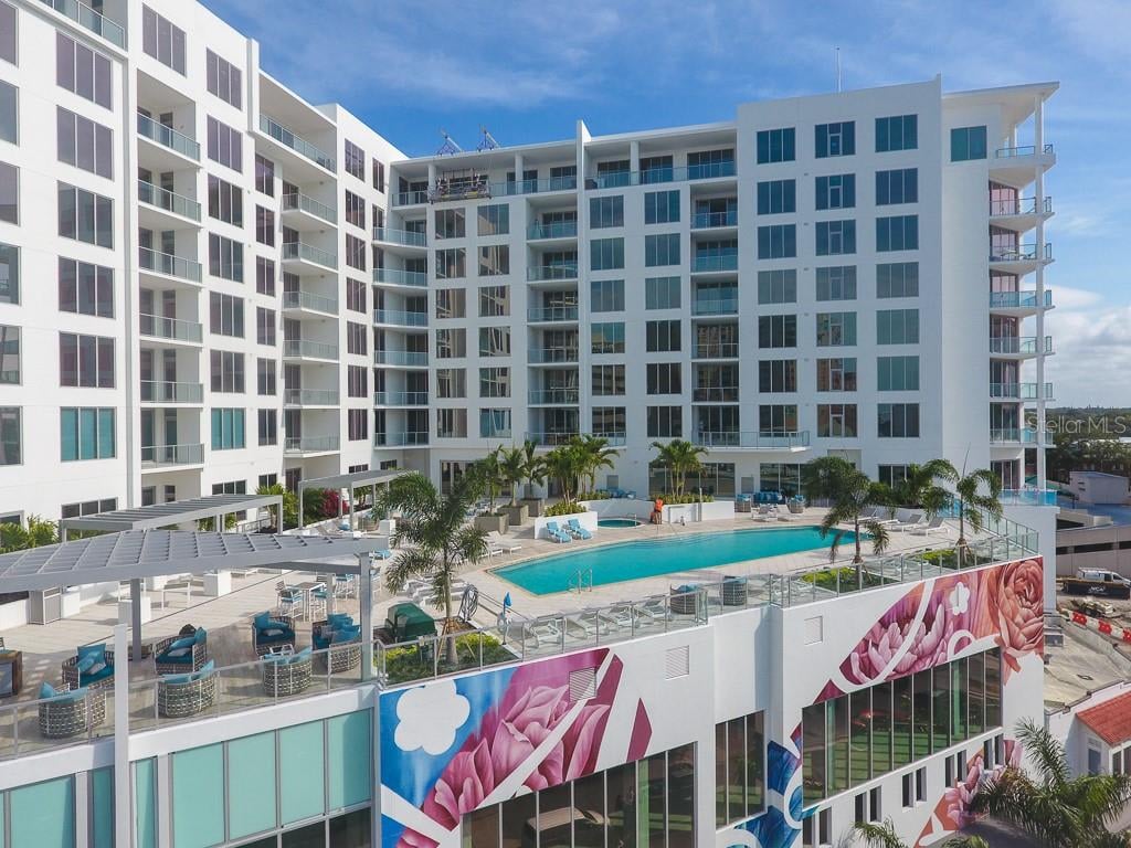 111 S Pineapple Ave Unit 812