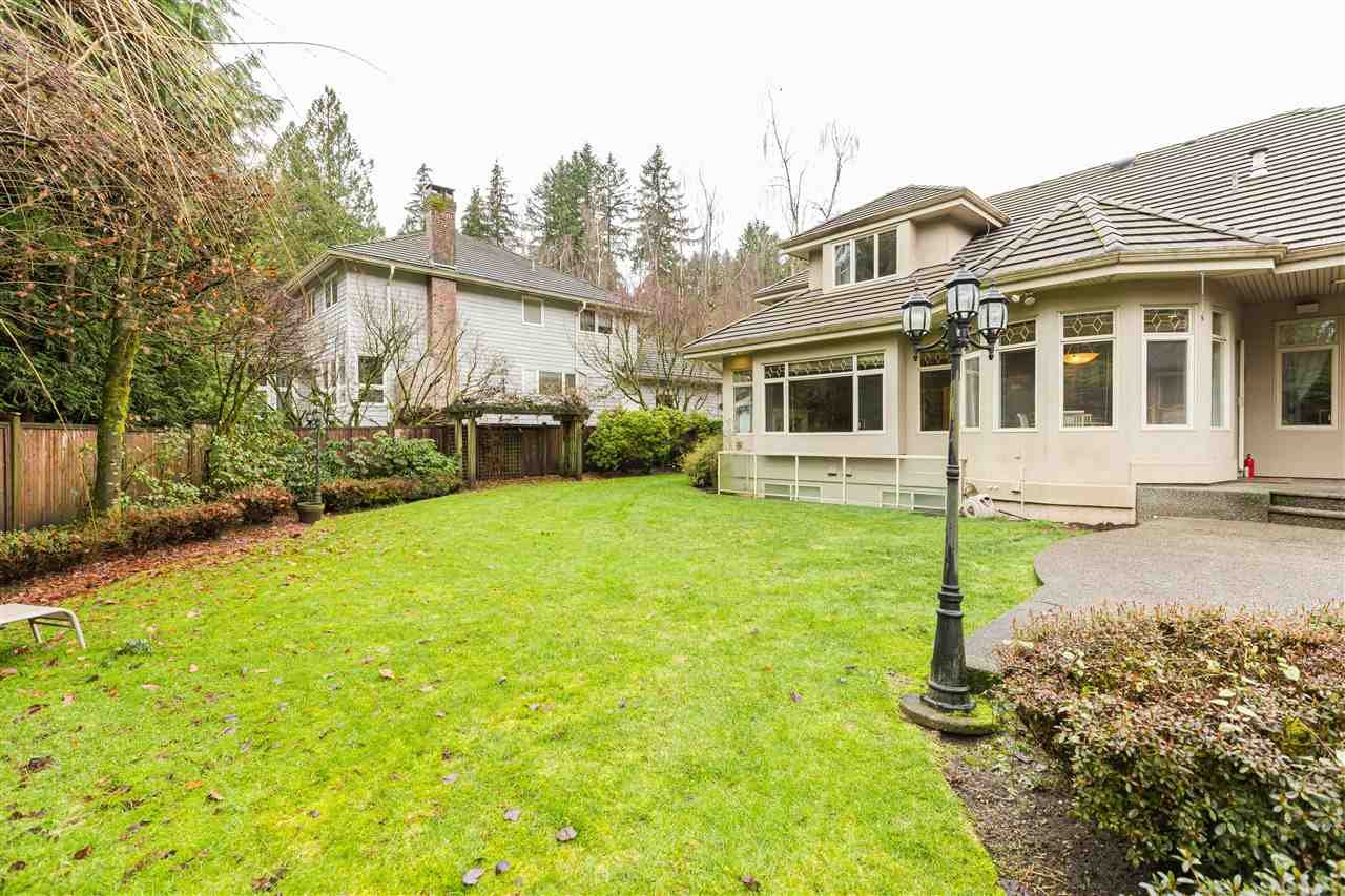 2221 Tanager Place, North Vancouver