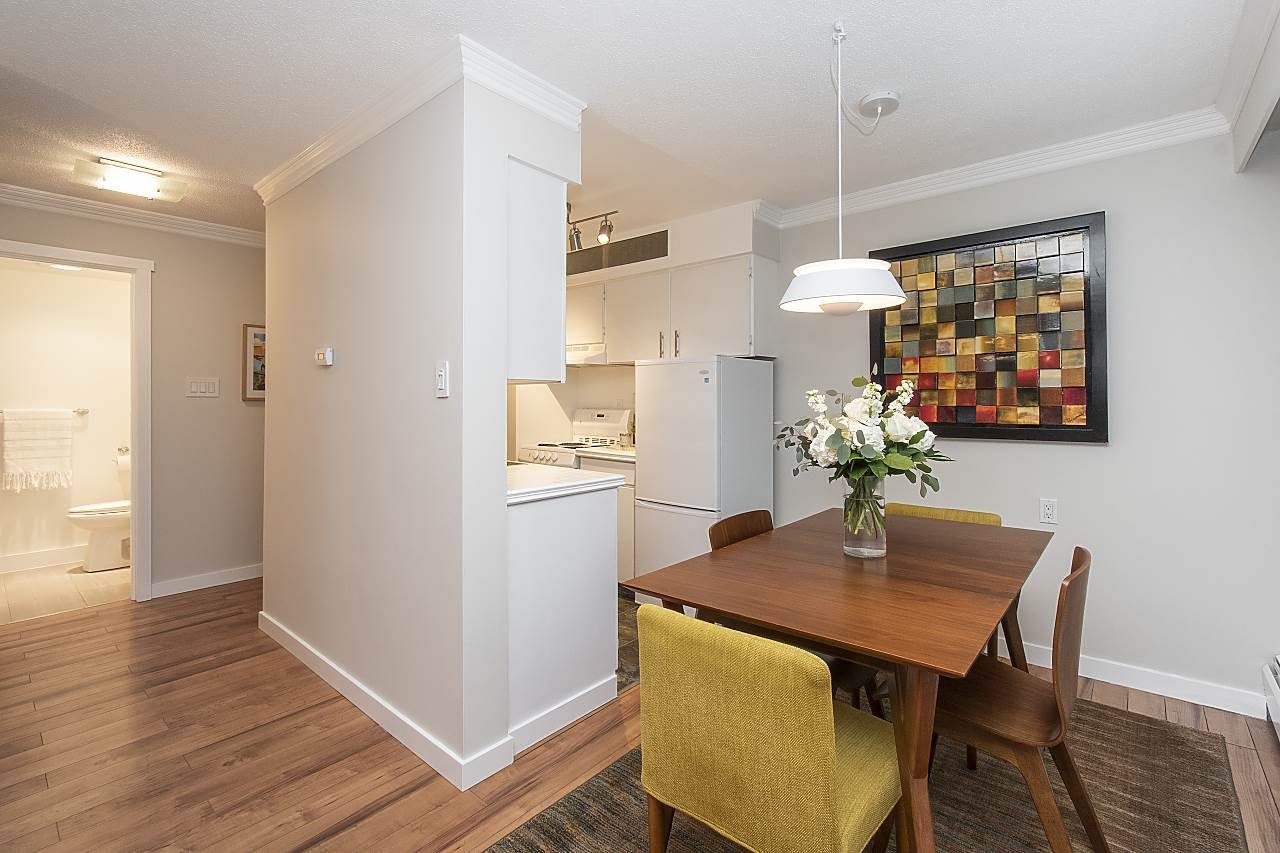 102-2335 York Ave