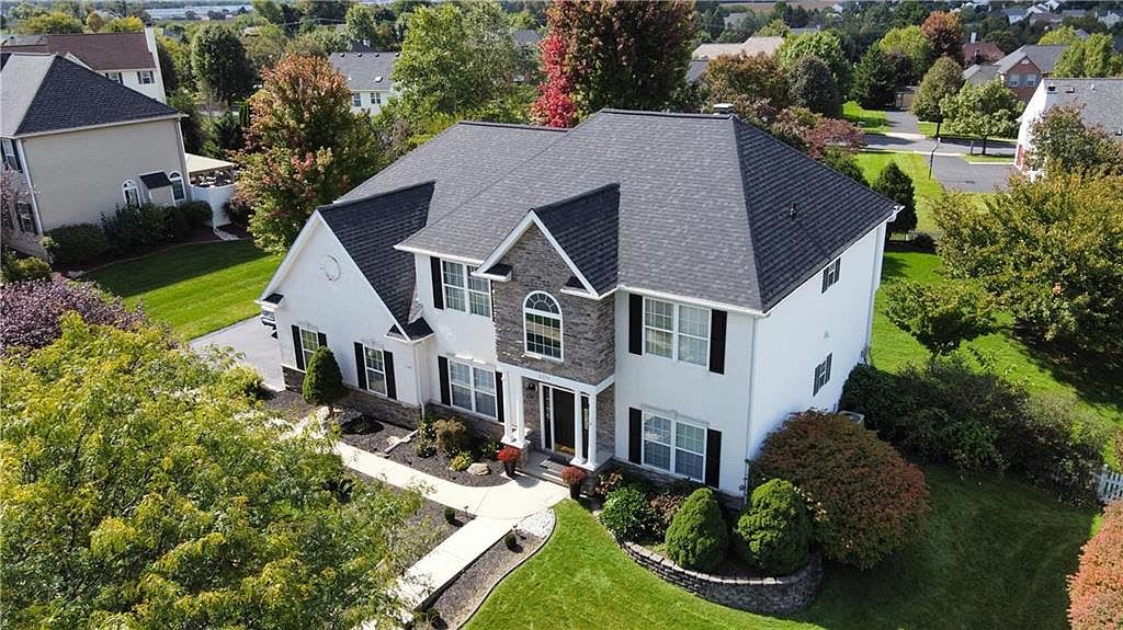 2374 Bordeaux Drive