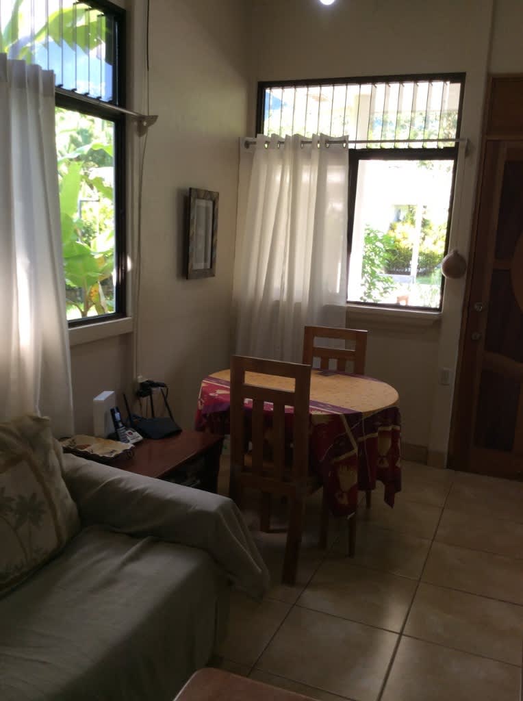 Beautiful 3 bedroom, 2 bathroom home with a 1 bedroom guest apartment and pool in Ojochal.