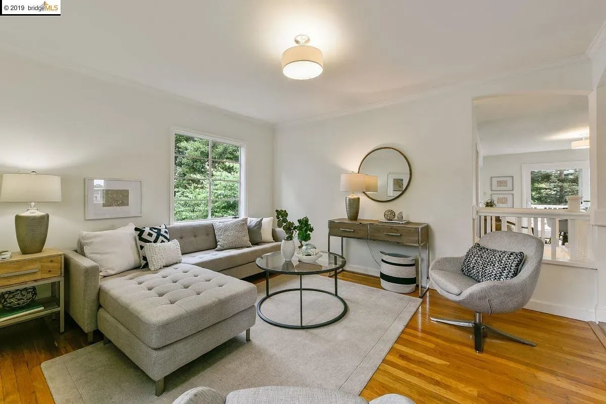 128 Sunnyside Ave