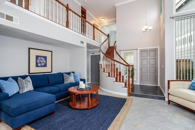 55 La Costa Ct