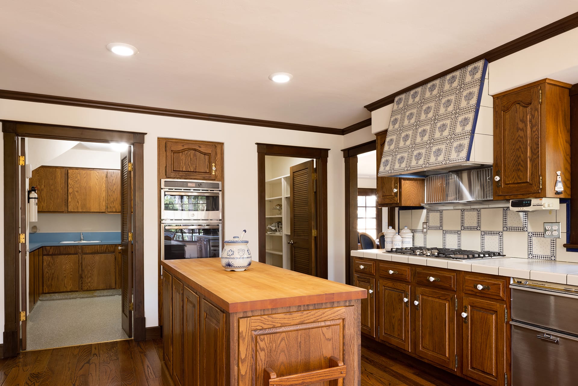 Pebble Beach Manor - 1263 Sombria Lane