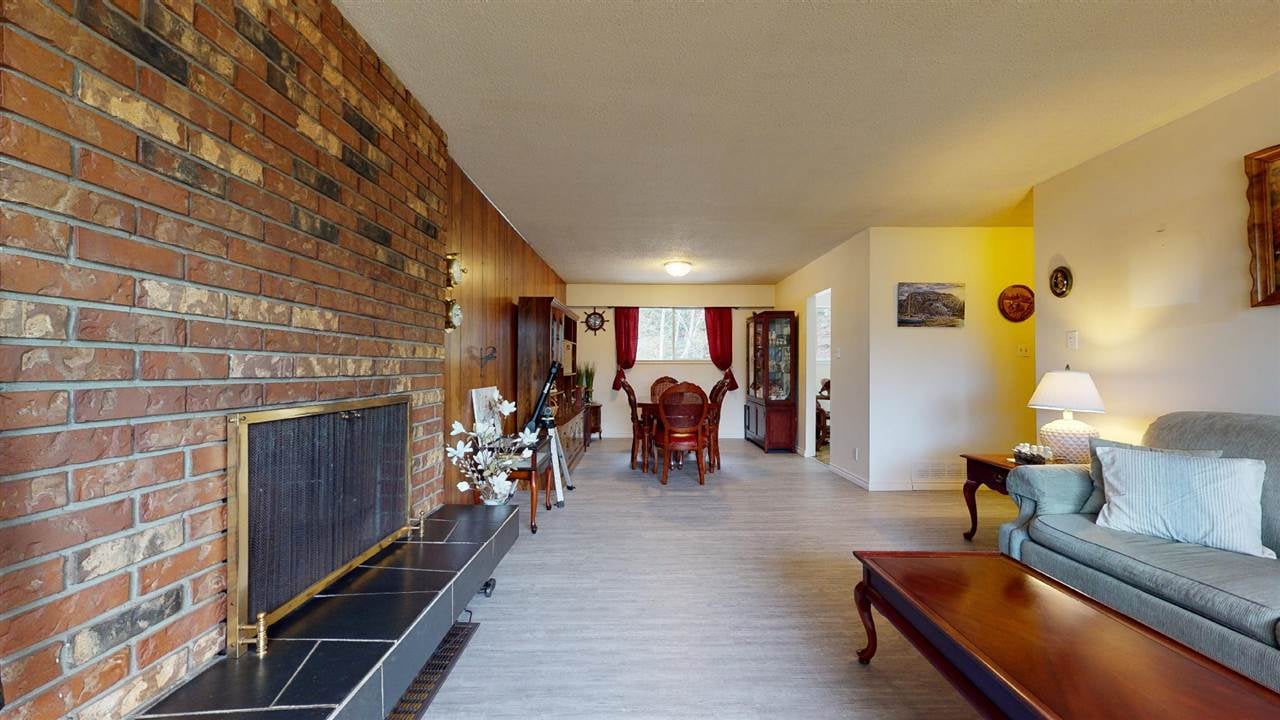40380 Park Cres