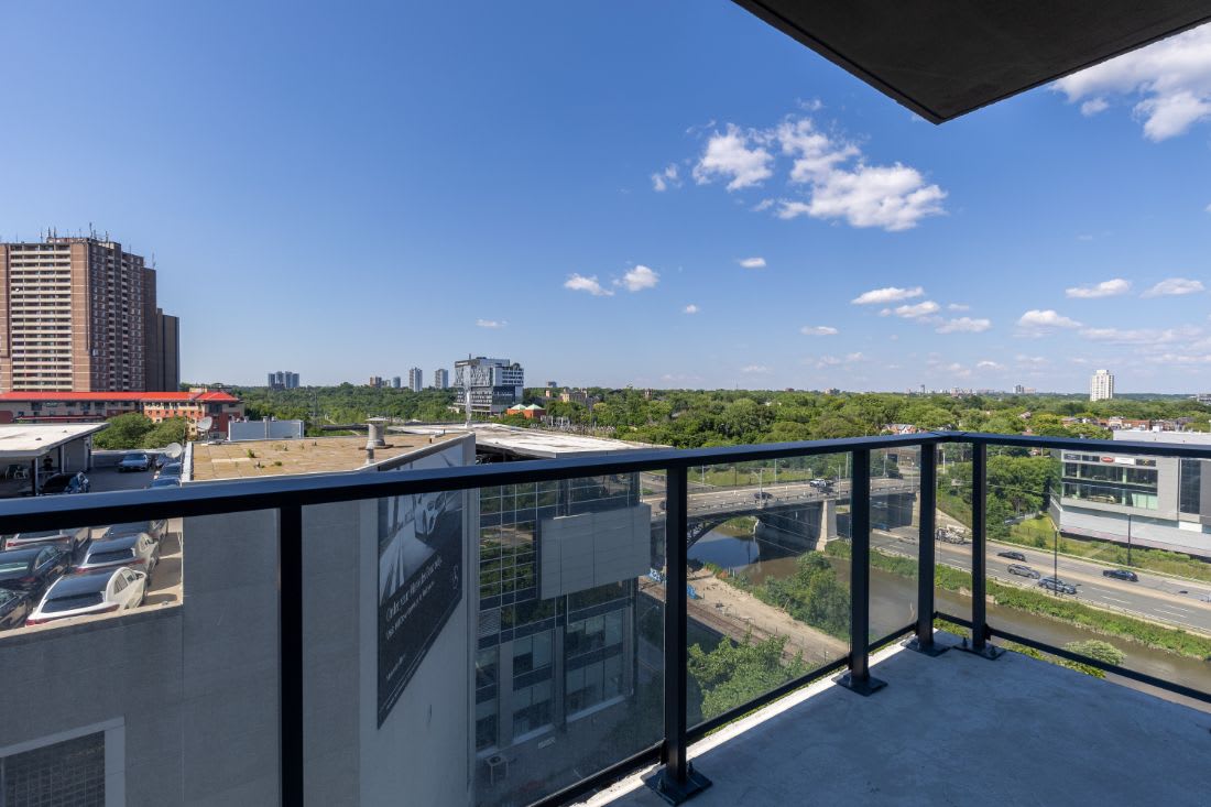 801 – 5 Defries St