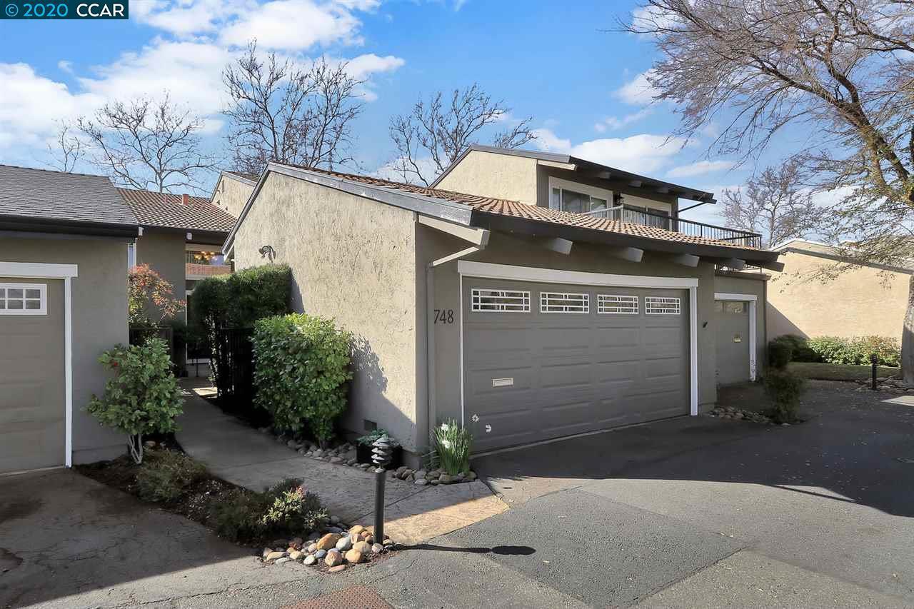 748 Country Club Drive