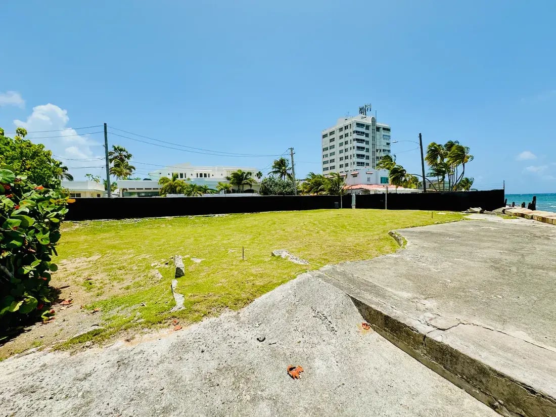 Oceanfront - Land Opportunity 