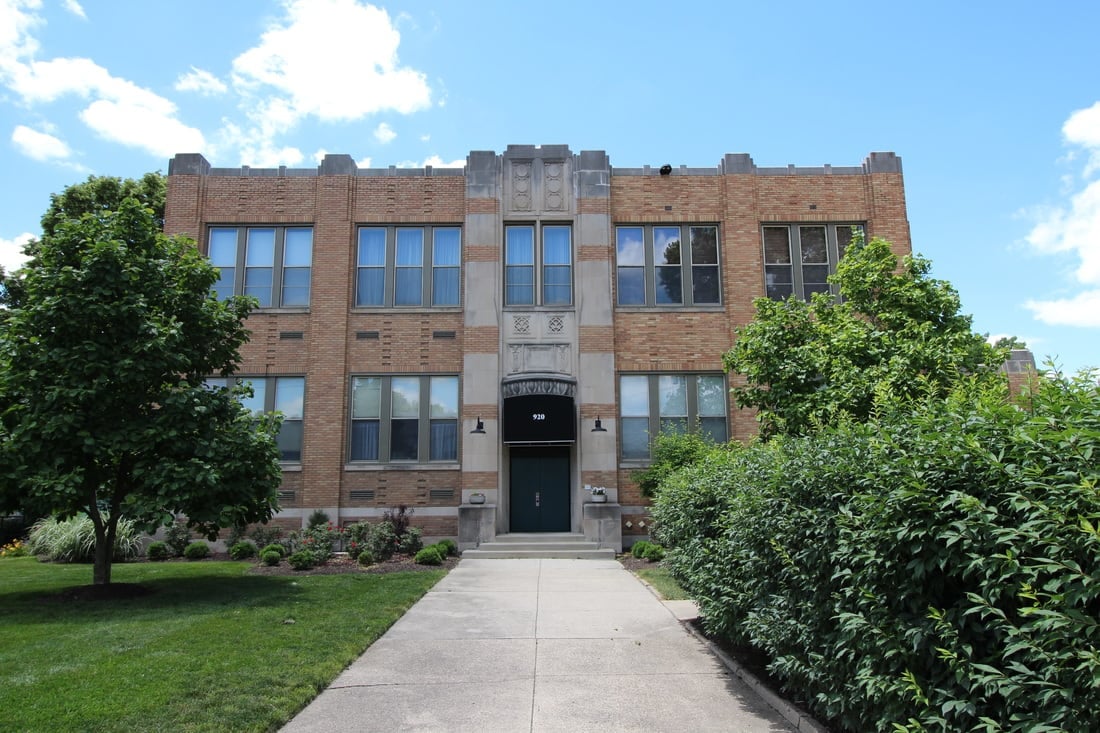 SCHOOL 80 CONDOMINIUMS IN BROAD RIPPLE