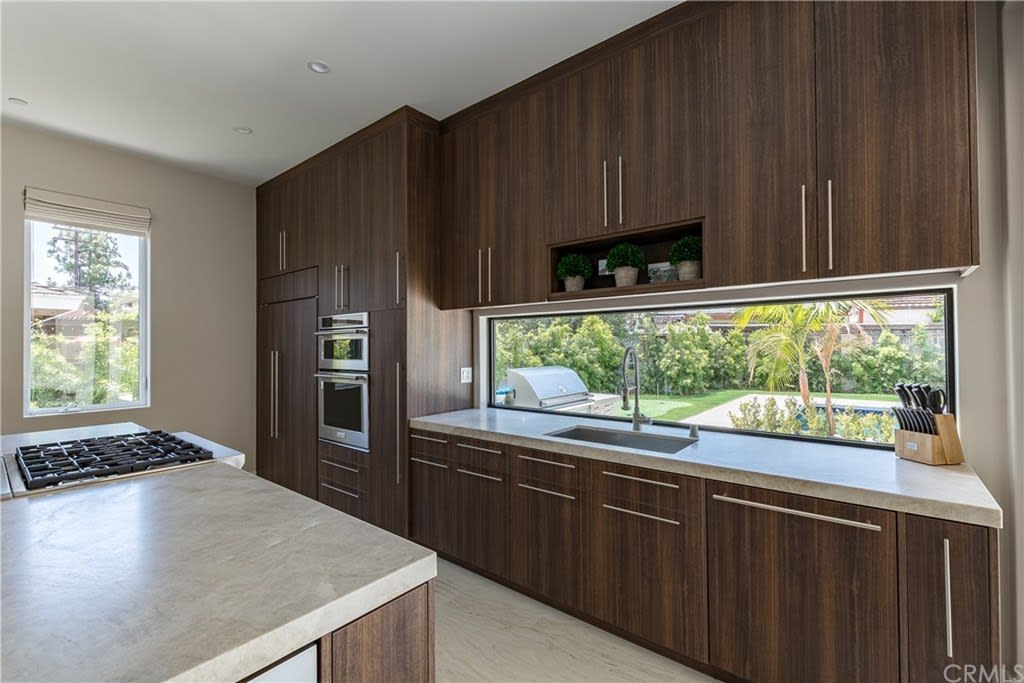 3011 Ceylon Road