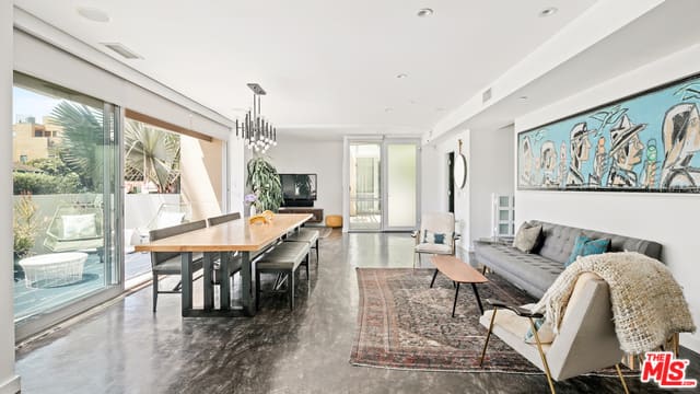 125 Pacific St #1