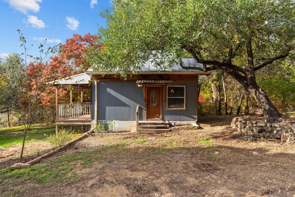 21527 Cherry Hollow Dr