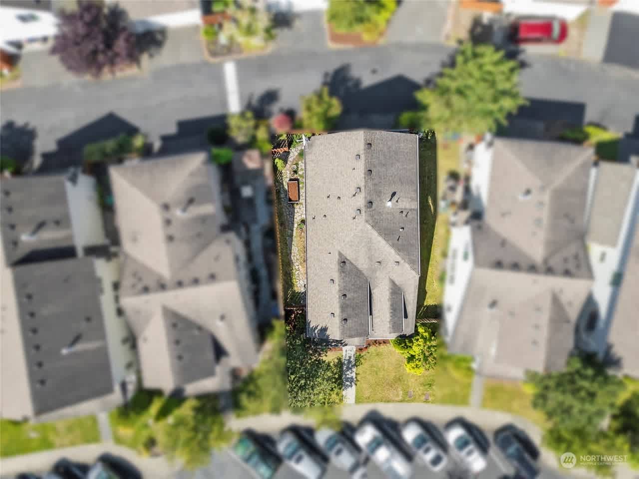 2728 84th Dr NE
