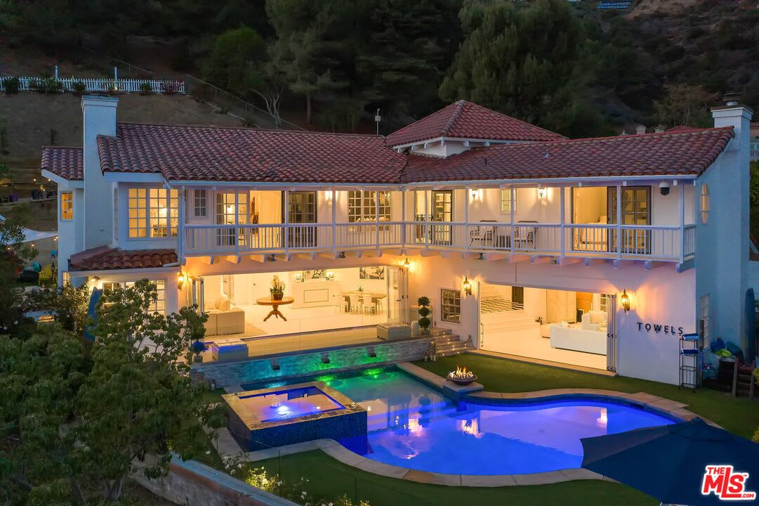 Summit Oasis
