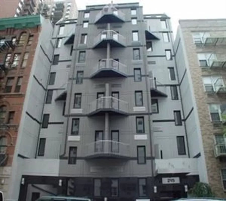 215 East 81st Street Unit: 3D