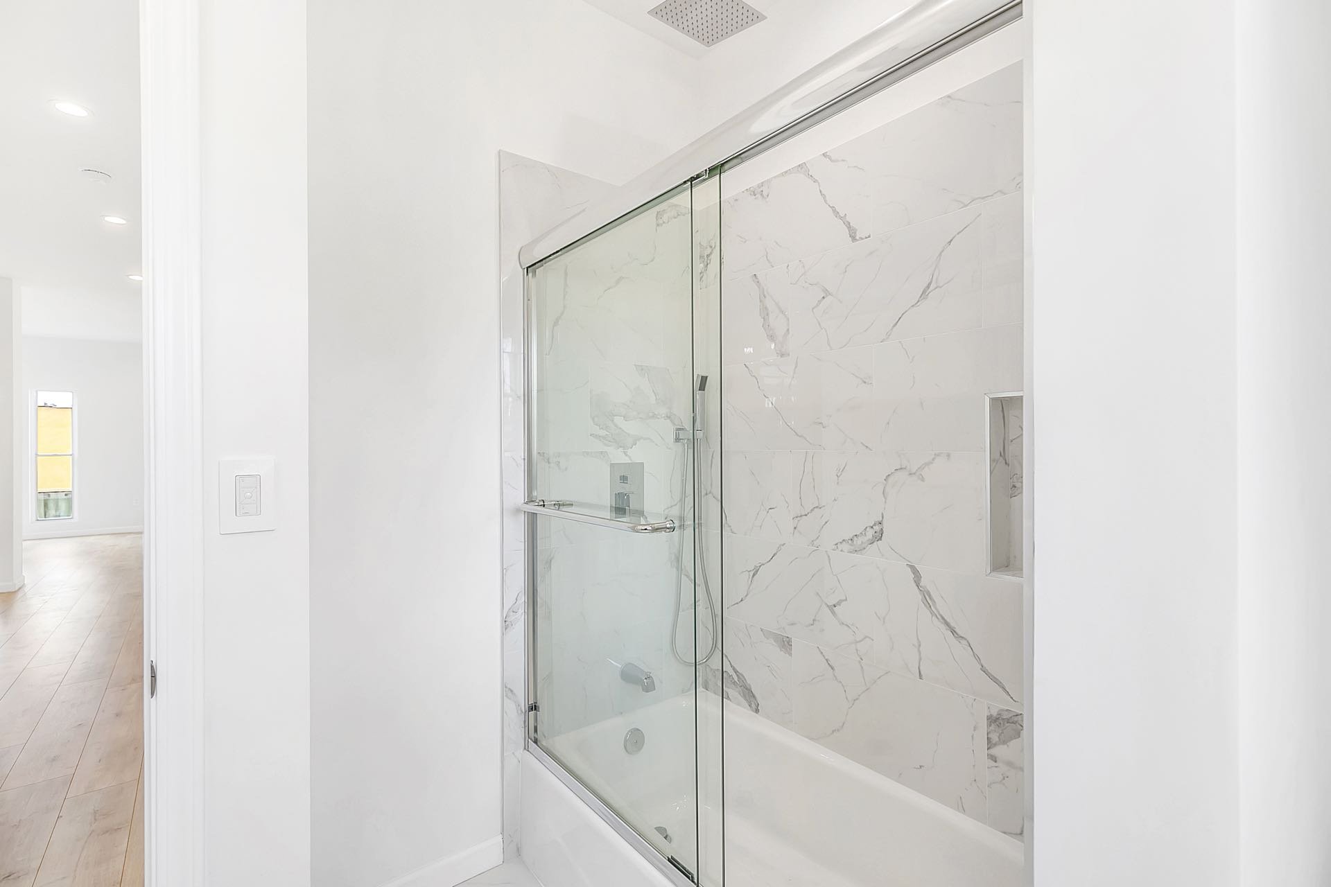 122 1/2 North Park View Street
