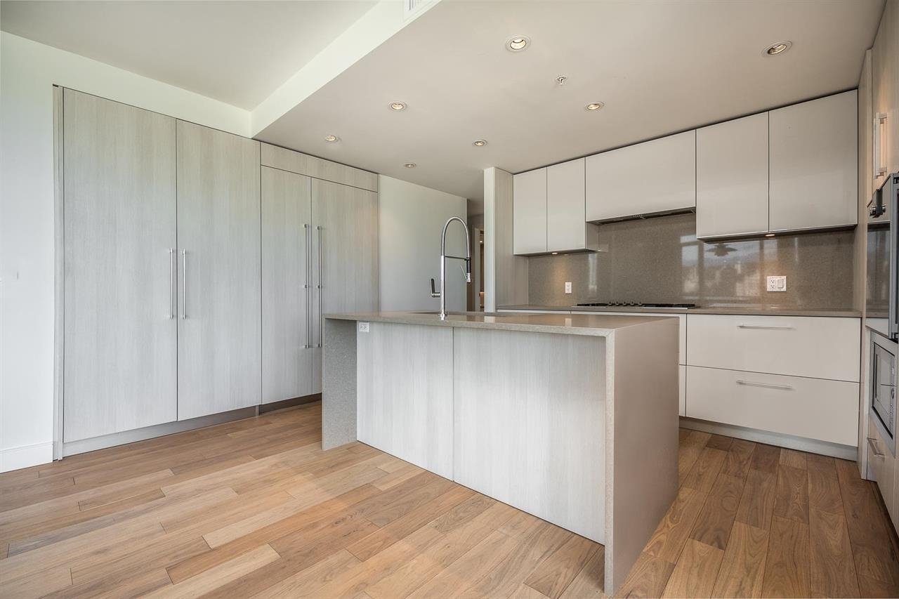 1804-210 Salter Street, New Westminster