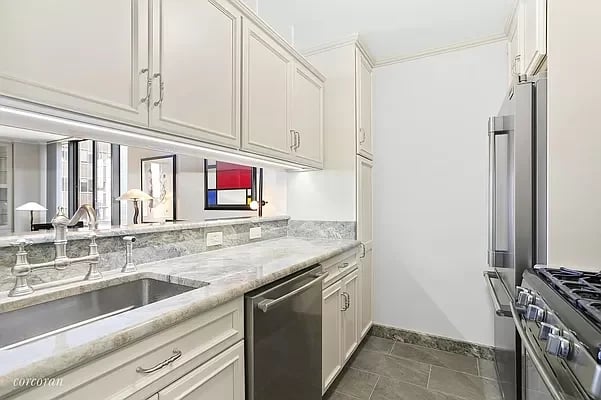 445 Fifth Avenue Unit: 29A1