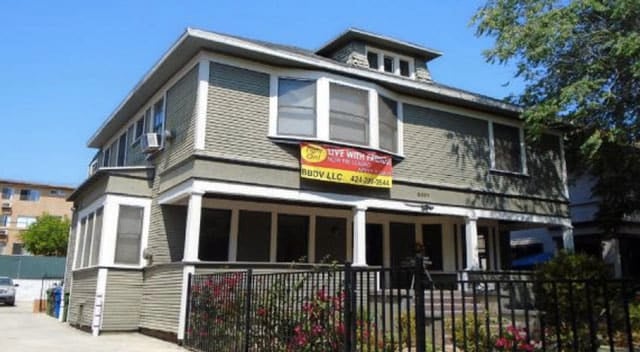 2627 Orchard Ave