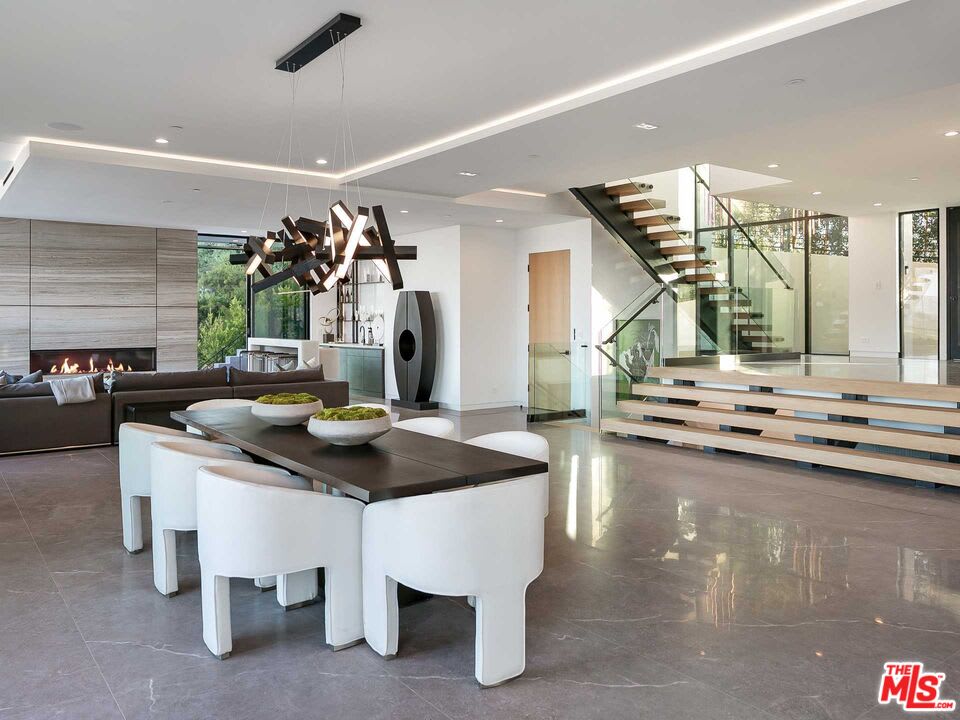 Legacy House