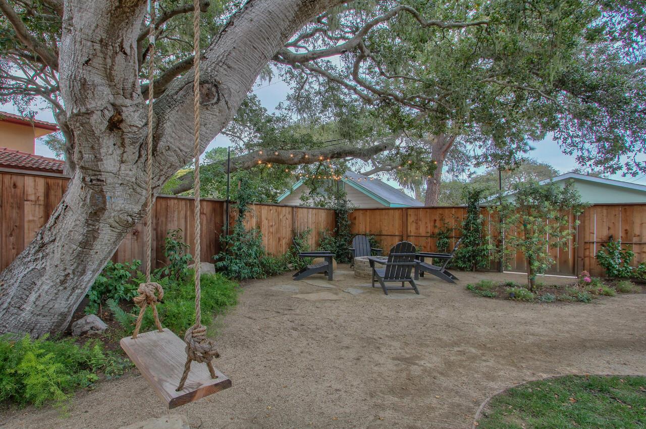 370 Sinex AVE