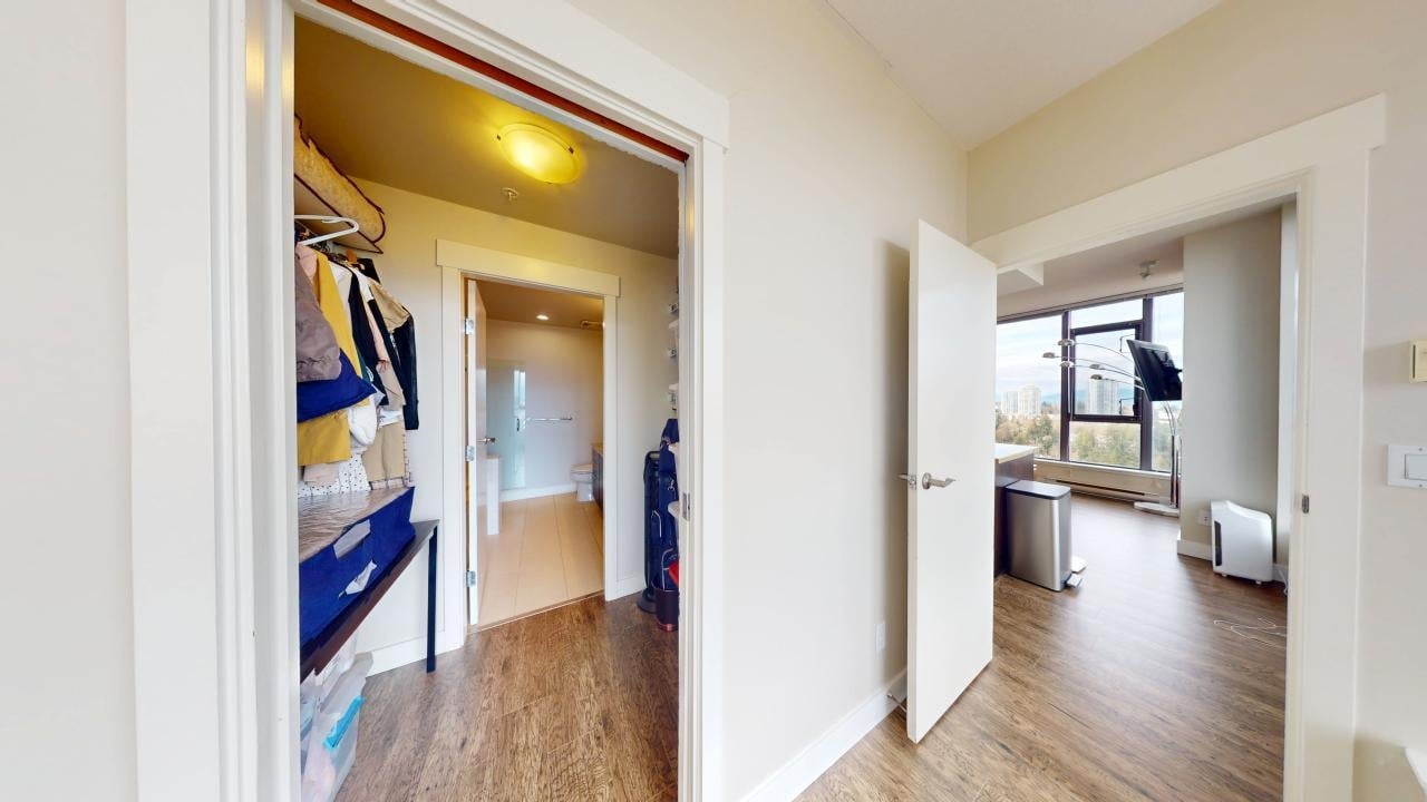 2903-7088 18th Ave