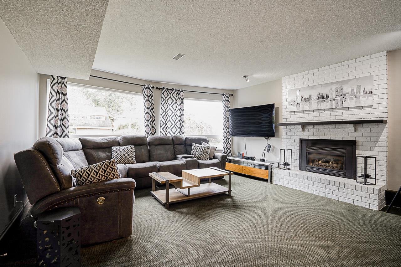 294 W Murphy Dr