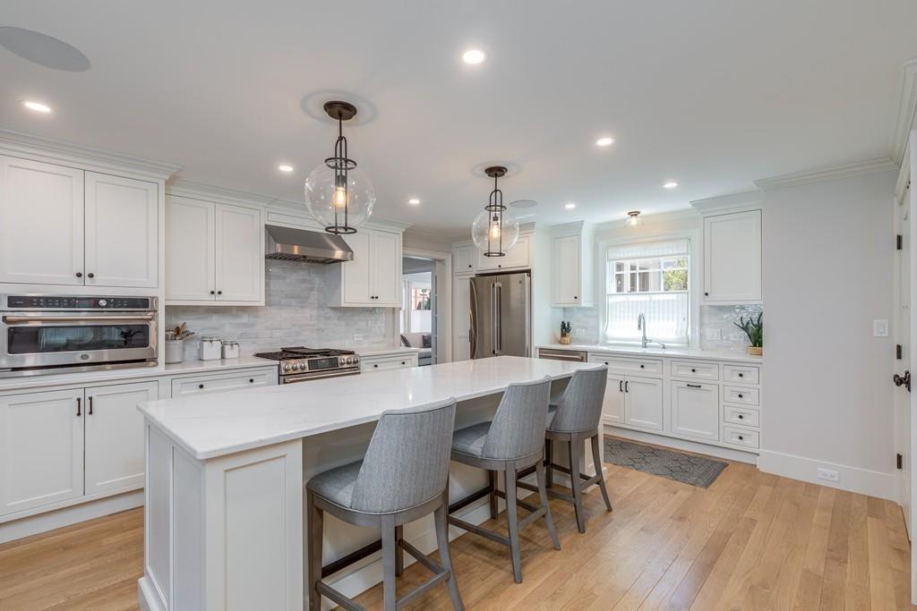 26 Plummer Ave