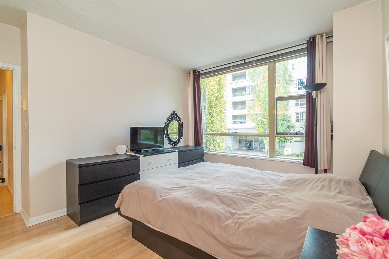 8266 Saba Rd
