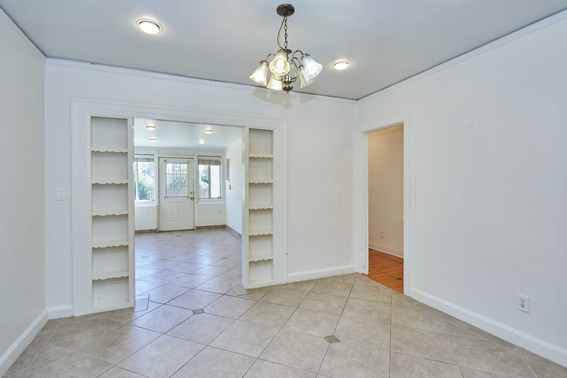 3720 Elm Ave