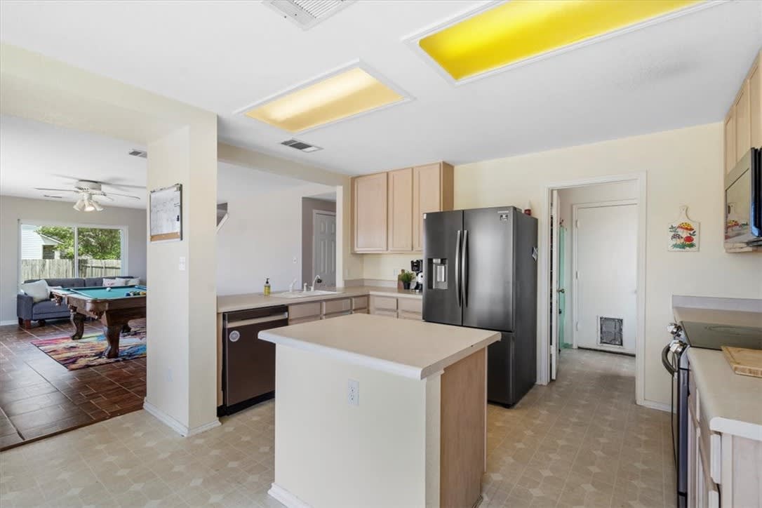 335 Siebert Dr