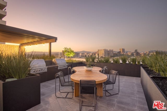 10777 Wilshire Boulevard, Unit 301