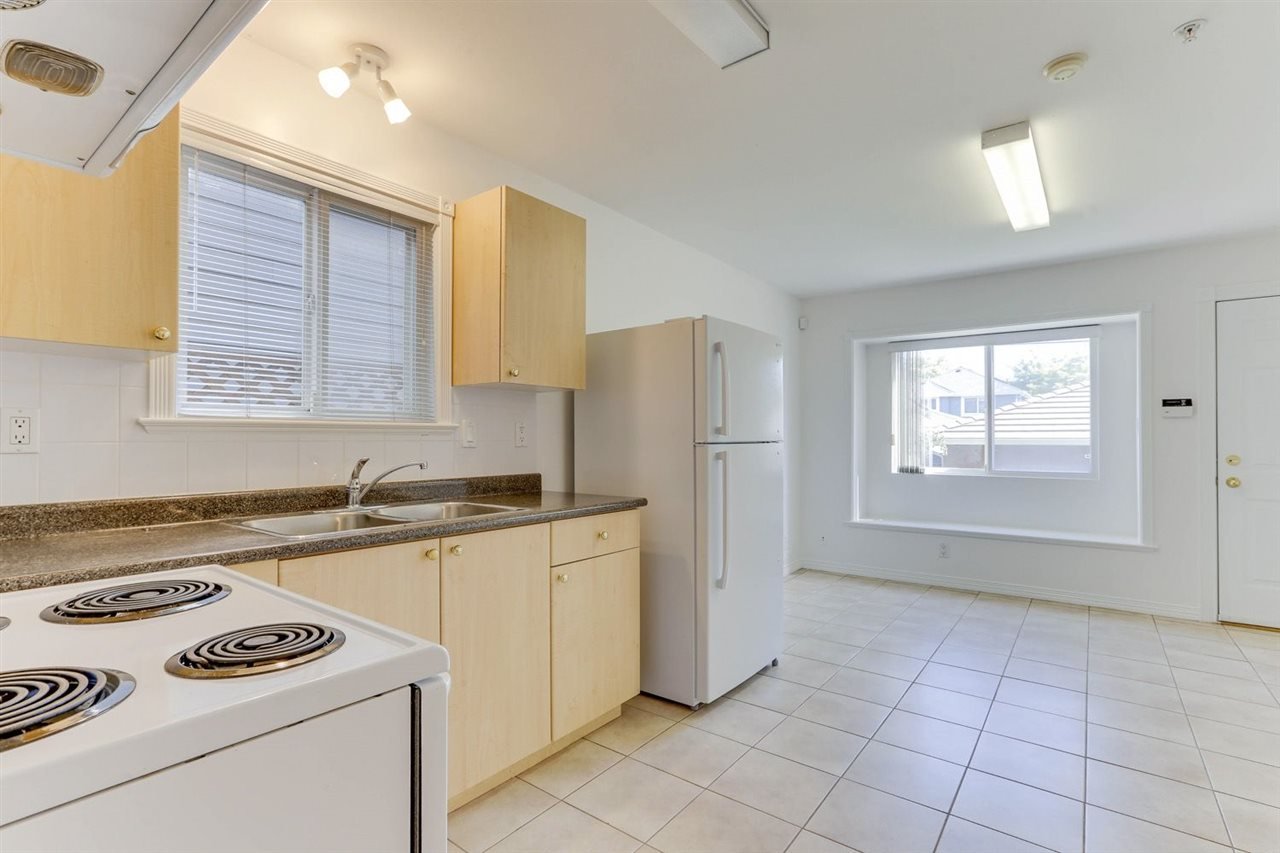 268 E 45th Ave